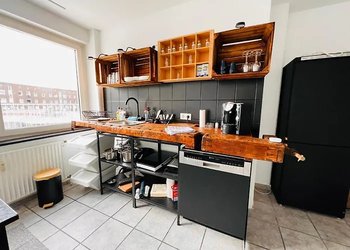 Zentrales Grosszuegiges Apartment Mit Dachterrasse!
