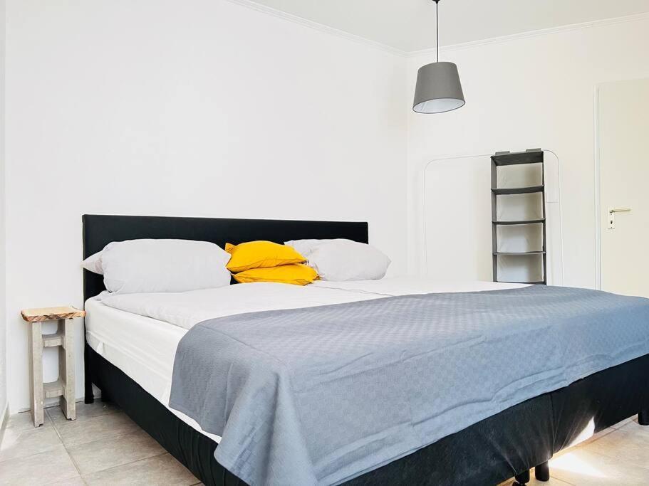 Zentrales Grosszuegiges Mit Dachterrasse! Apartment Bochum