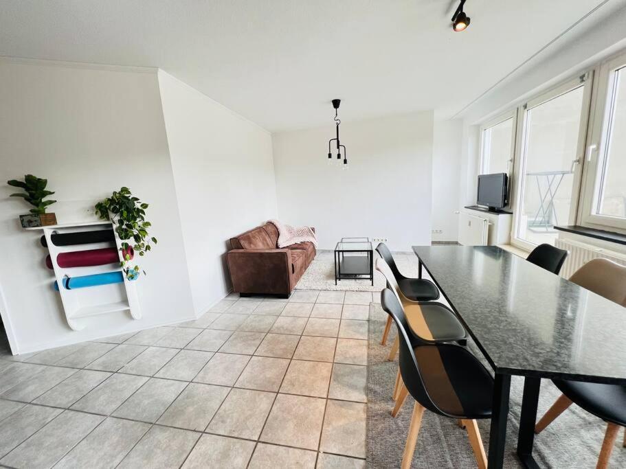 Zentrales Grosszuegiges Mit Dachterrasse! Apartment Bochum